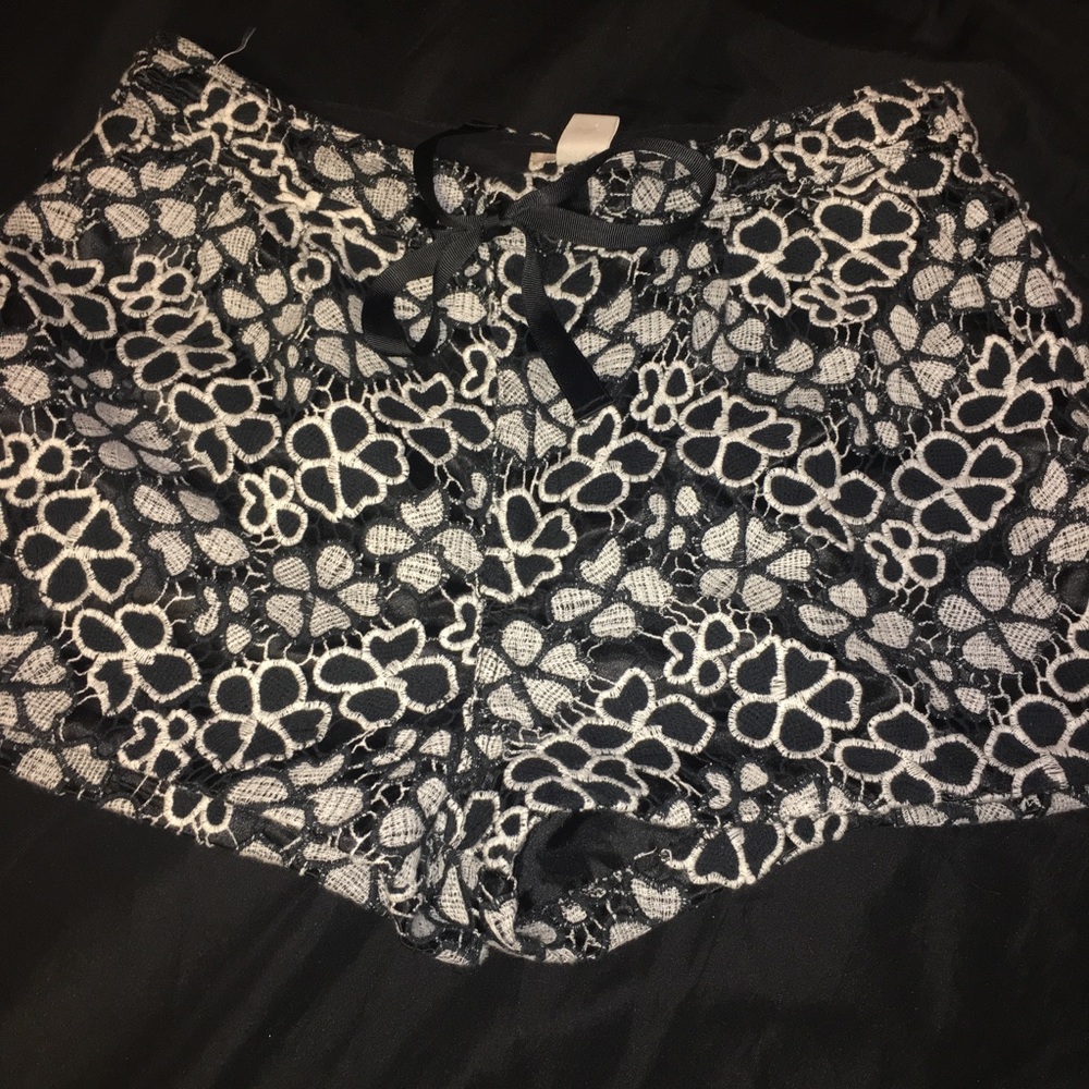 High waisted black & white floral shorts